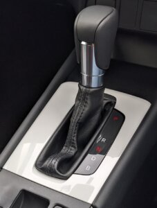 H社　ノブ周辺部品